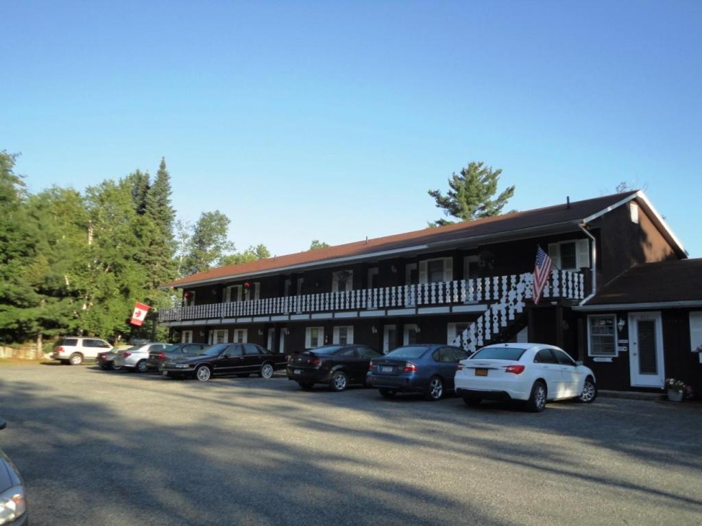 Sandy Point Motel Long Lake Exterior foto